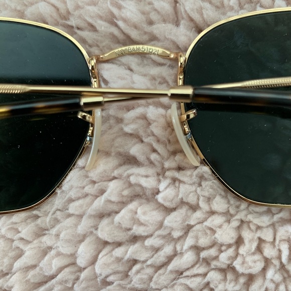Black and Gold NWT RayBan Sunglasses - Picture 6 of 6
